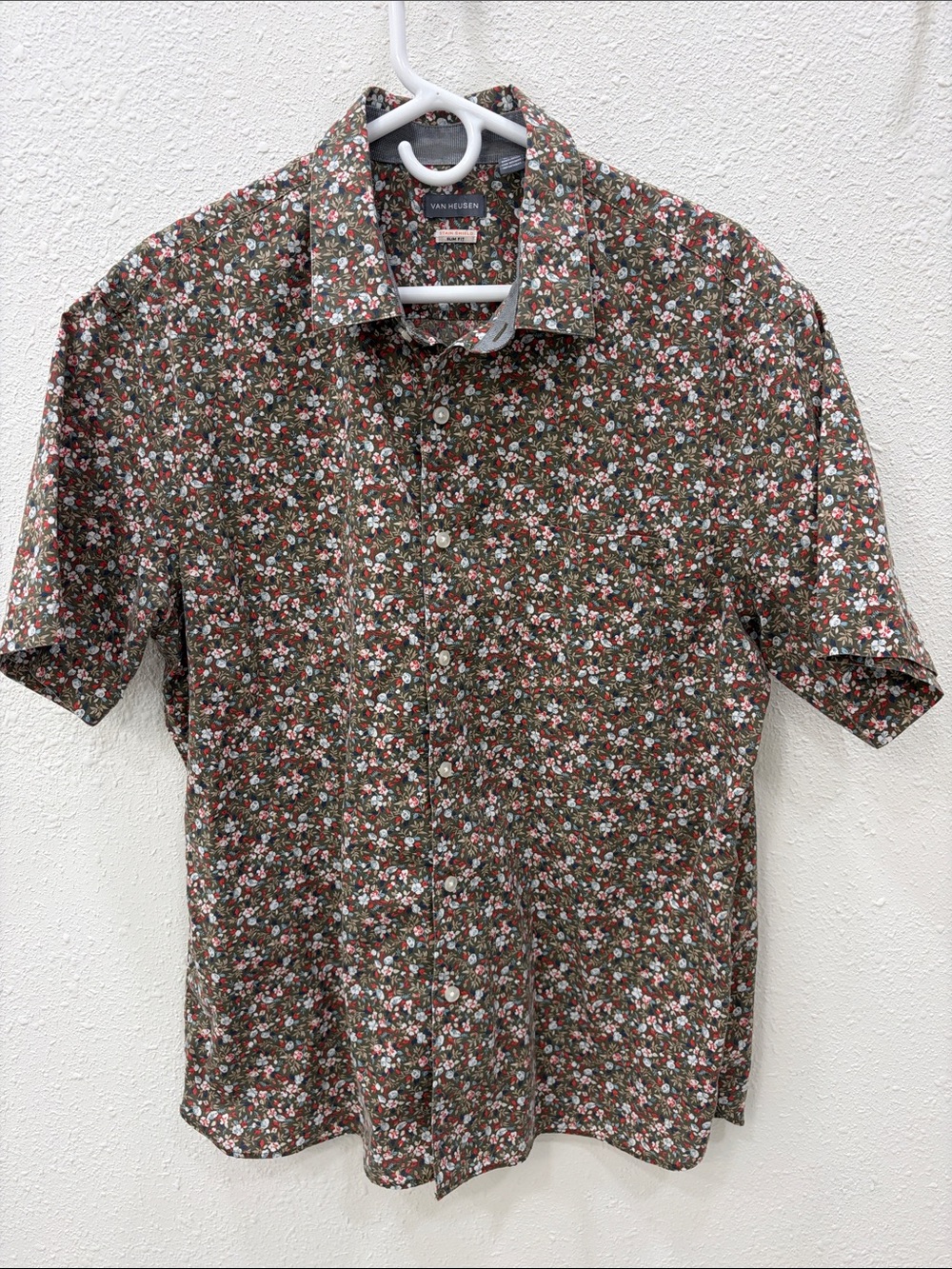 Van Heusen Men's Short-Sleeve Floral Button-Up Shirt - Olive Floral